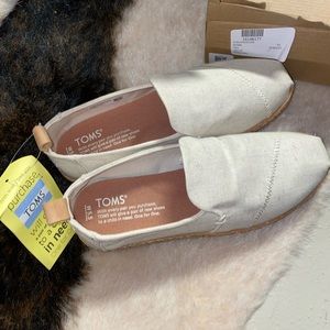 TOMS